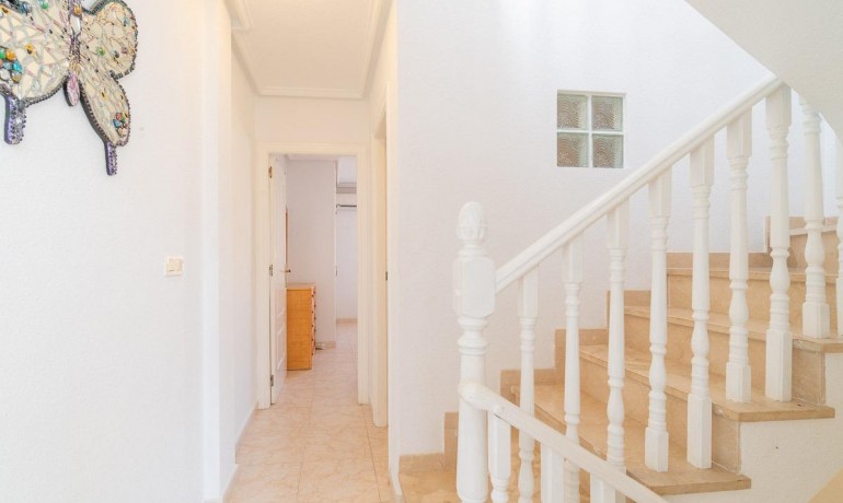 Sale - House -
Orihuela Costa* - Playa Flamenca