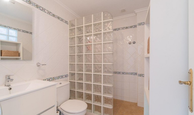 Sale - House -
Orihuela Costa* - Playa Flamenca