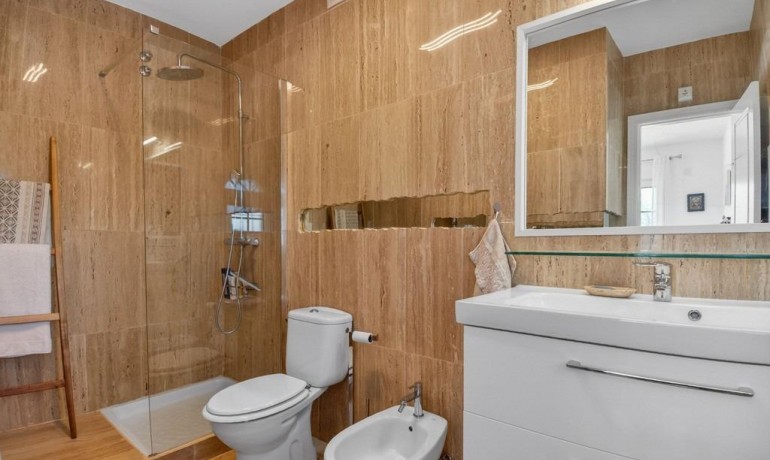 Venta - Villa -
Orihuela Costa - Las Ramblas