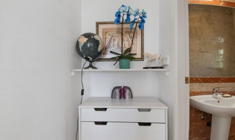 Venta - Villa -
Orihuela Costa - Las Ramblas