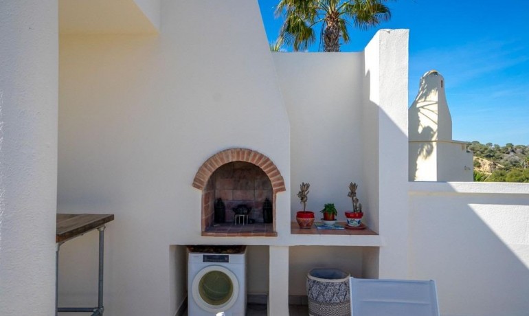 Venta - Villa -
Orihuela Costa - Las Ramblas