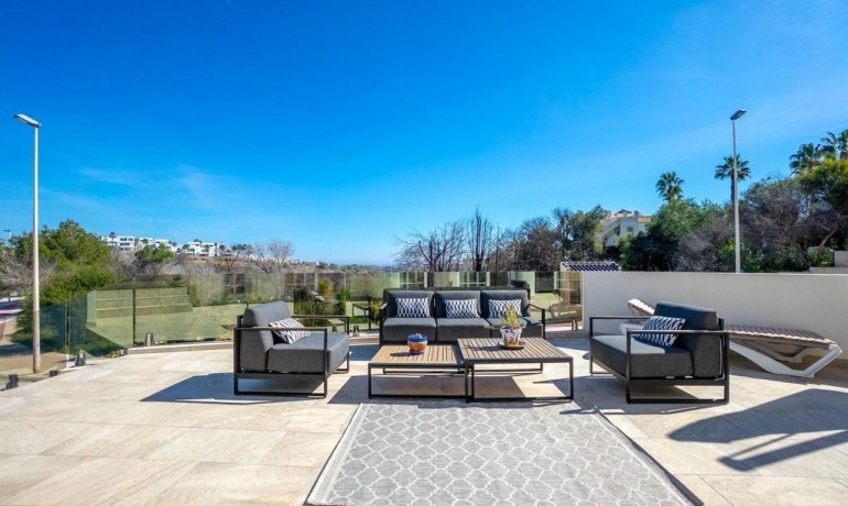 Venta - Villa -
Orihuela Costa - Las Ramblas