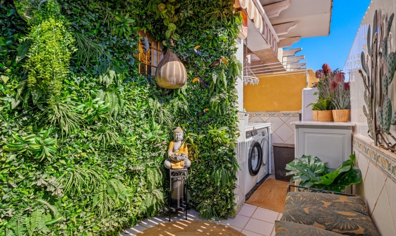 Herverkoop - Appartement / Flat -
Torrevieja* - Torrevieja