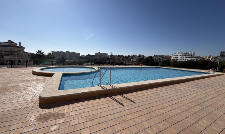 Herverkoop - Appartement / Flat -
La Zenia