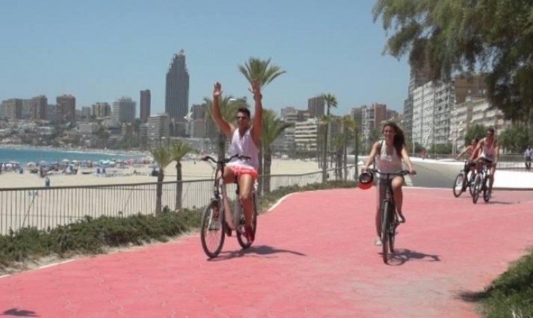 Nieuwbouw - Villa -
Benidorm* - Urbanizaciones