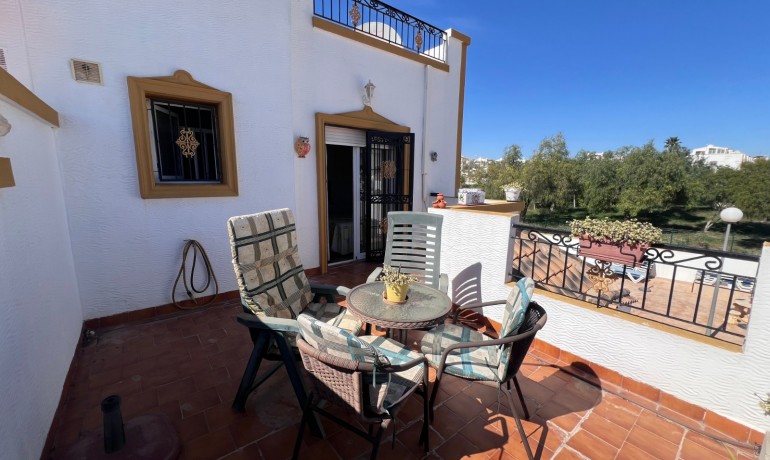 Venta - Casa -
Entre Naranjo - Vistabella Golf
