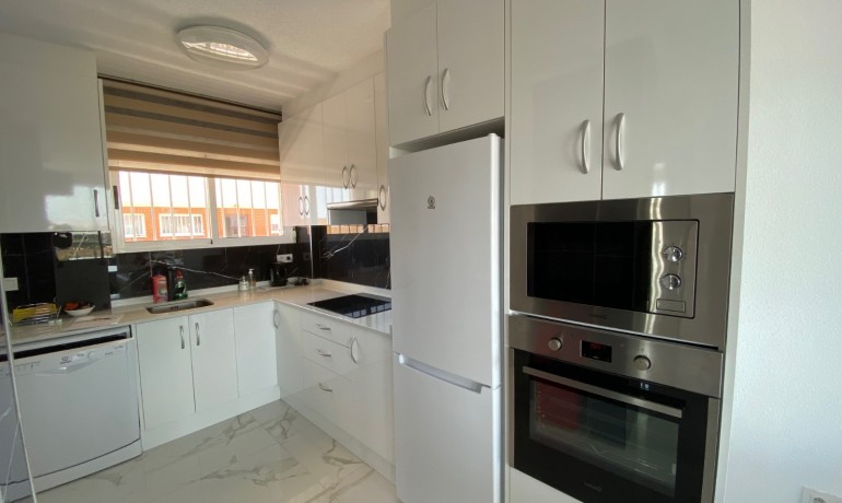 Revente - Appartement / Flat -
Torrevieja* - Punta Prima