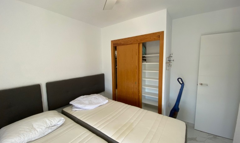 Revente - Appartement / Flat -
Torrevieja* - Punta Prima