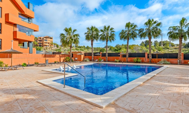 Revente - Appartement / Flat -
Orihuela Costa* - Villamartín