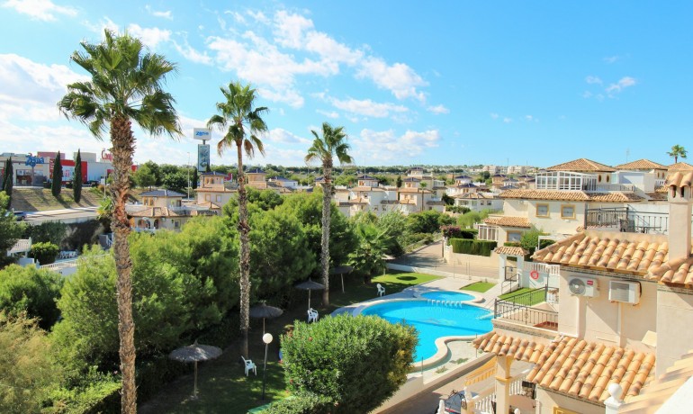 Herverkoop - Villa -
Playa Flamenca