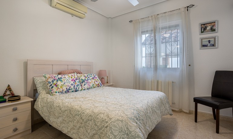 Herverkoop - Villa -
Bigastro - Villas Andrea