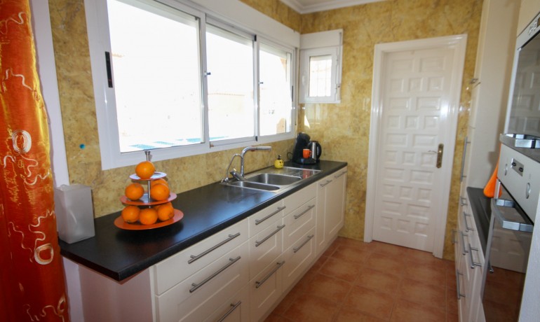 Herverkoop - Villa -
Orihuela Costa* - Orihuela Costa Alicante