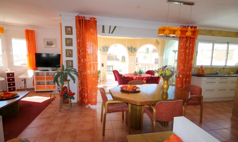 Herverkoop - Villa -
Orihuela Costa* - Orihuela Costa Alicante