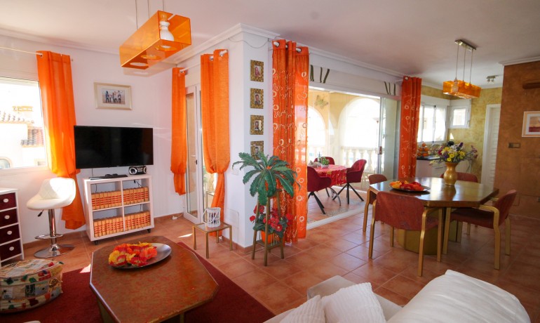 Herverkoop - Villa -
Orihuela Costa* - Orihuela Costa Alicante