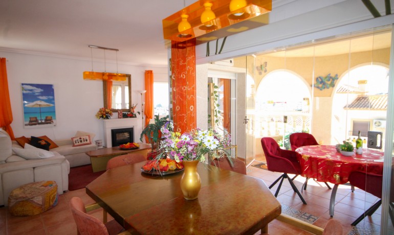 Herverkoop - Villa -
Orihuela Costa* - Orihuela Costa Alicante