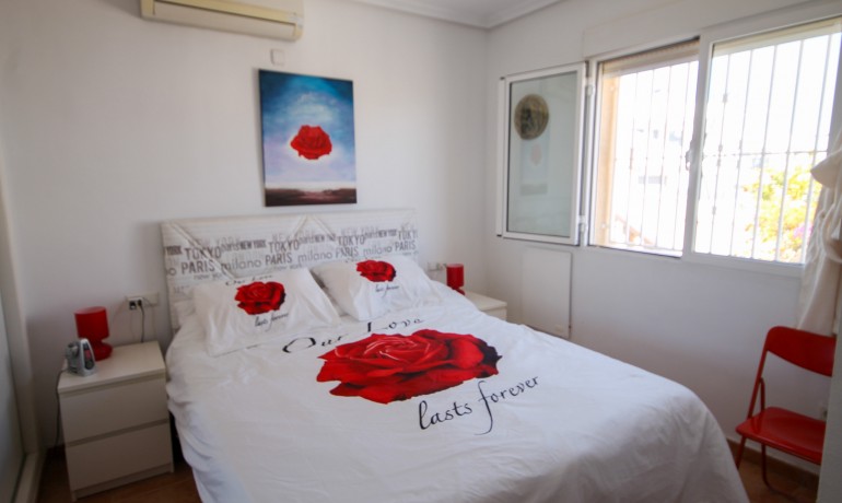 Herverkoop - Villa -
Orihuela Costa* - Orihuela Costa Alicante