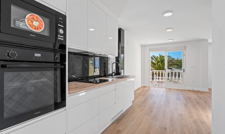 Herverkoop - Villa -
Benimar