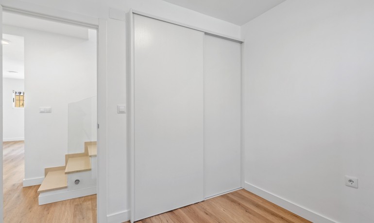 Herverkoop - Villa -
Benimar