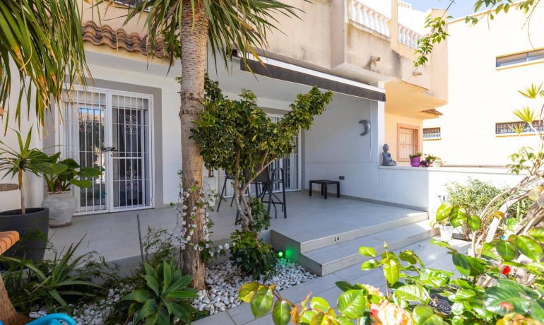 Herverkoop - Appartement / Flat -
Guardamar del Segura* - Urbanizaciones