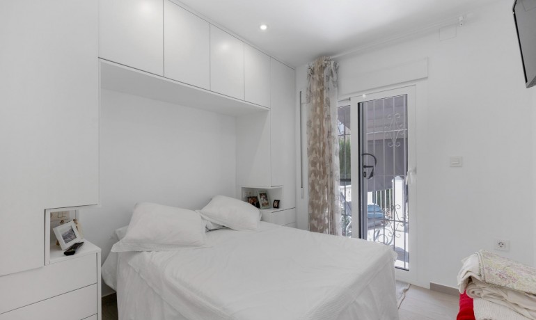 Herverkoop - Appartement / Flat -
Guardamar del Segura* - Urbanizaciones