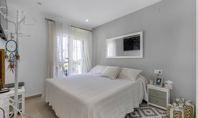 Herverkoop - Appartement / Flat -
Guardamar del Segura* - Urbanizaciones