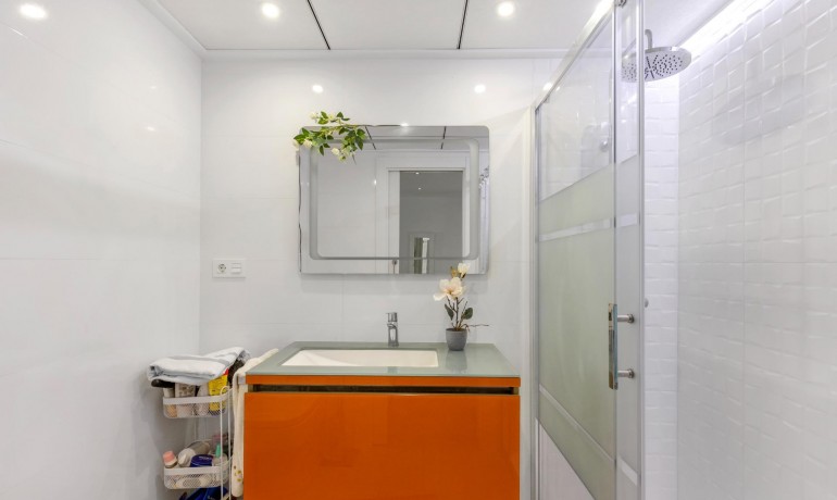 Herverkoop - Appartement / Flat -
Guardamar del Segura* - Urbanizaciones