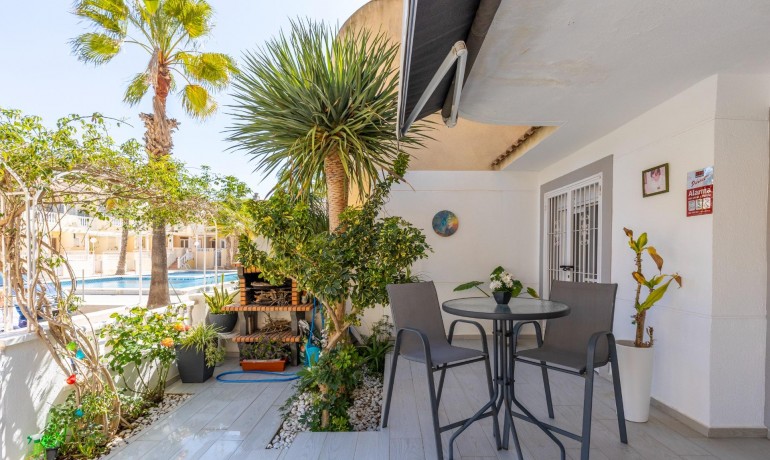 Herverkoop - Appartement / Flat -
Guardamar del Segura* - Urbanizaciones