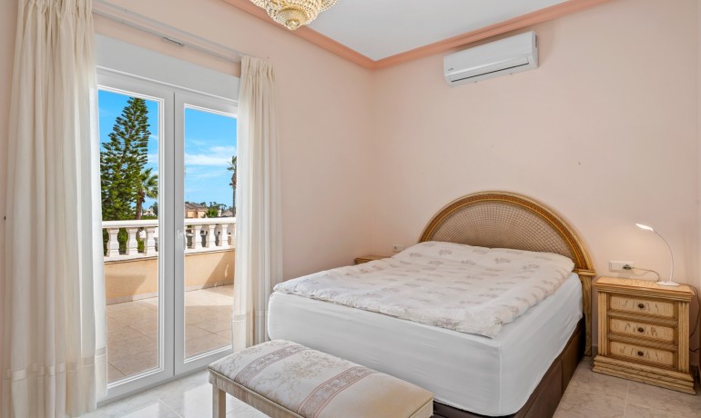 Herverkoop - Villa -
Cuidad Quesada* - Ciudad Quesada - Rojales