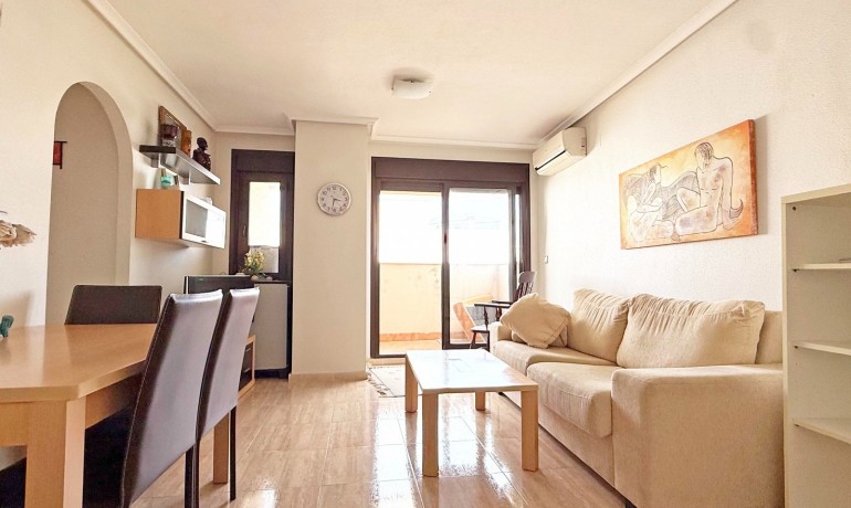 Sale - Apartment / Flat -
Torrevieja*