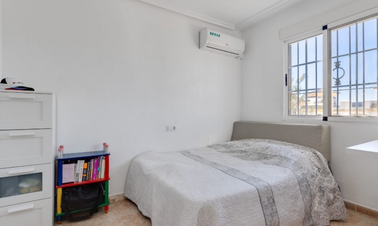 Herverkoop - Huis -
Torrevieja*