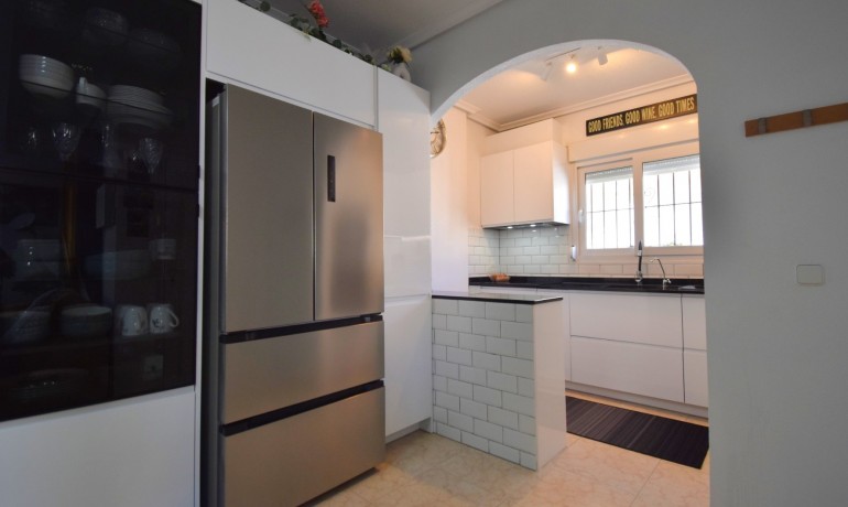 Sale - House -
Orihuela Costa - Playa Flamenca