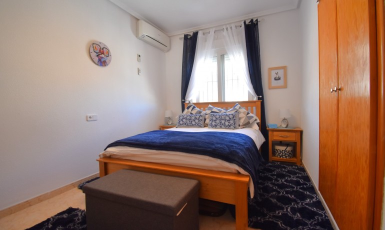 Sale - House -
Orihuela Costa - Playa Flamenca