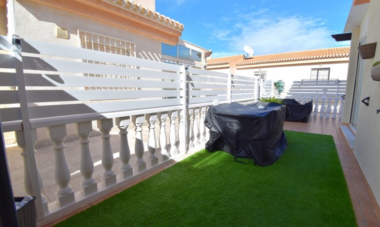Sale - House -
Orihuela Costa - Playa Flamenca