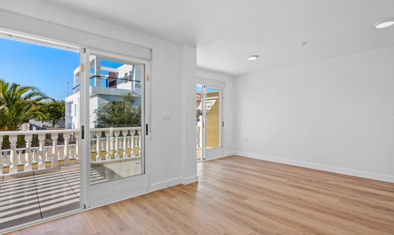 Herverkoop - Villa -
Benimar