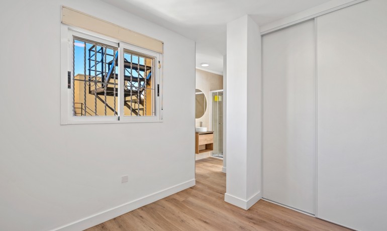 Herverkoop - Villa -
Benimar