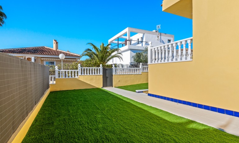 Herverkoop - Villa -
Benimar