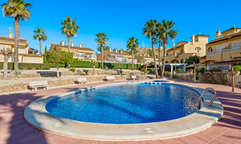 Herverkoop - Villa -
Benimar