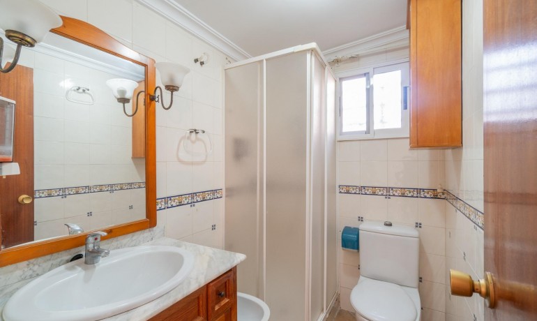 Herverkoop - Villa -
Torrevieja* - Los altos