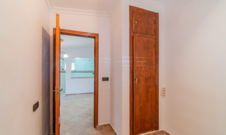 Herverkoop - Villa -
Torrevieja* - Los altos