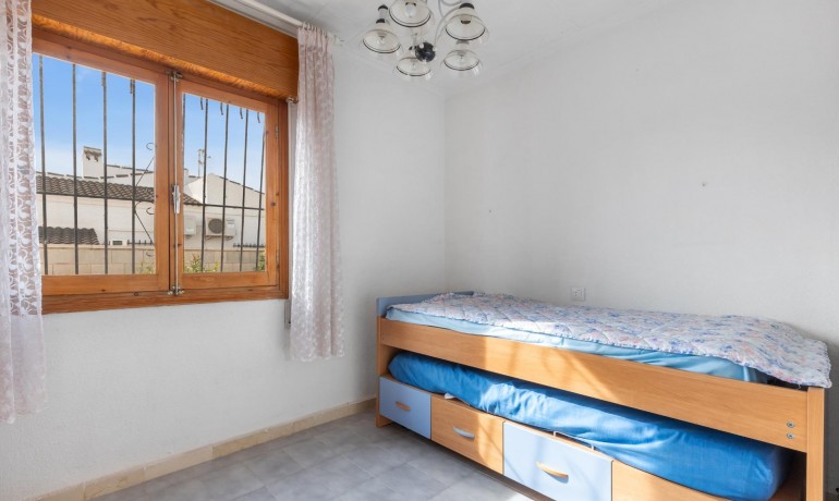 Herverkoop - Villa -
Torrevieja* - El chaparral