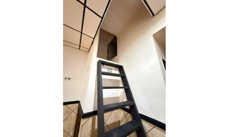 Revente - Commercial -
Torrevieja* - Estacion de autobuses