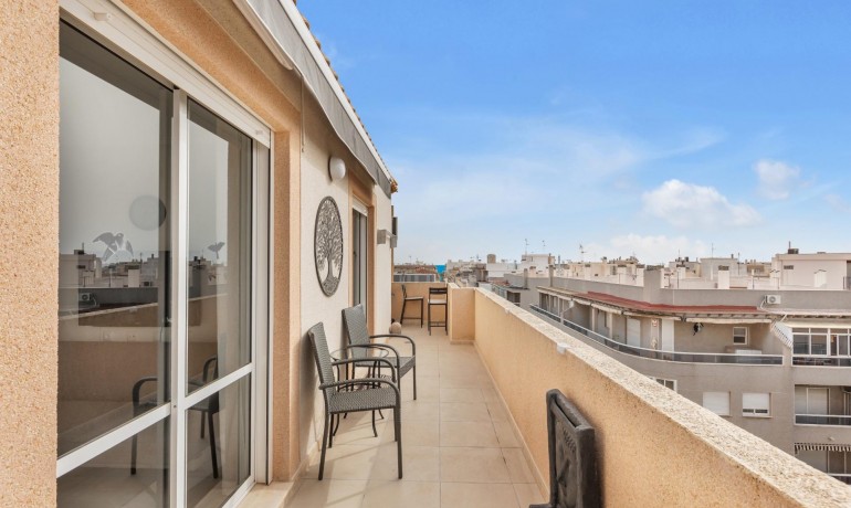 Sale - Apartment / Flat -
Torrevieja* - Estacion de autobuses