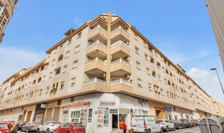 Sale - Apartment / Flat -
Torrevieja* - Estacion de autobuses