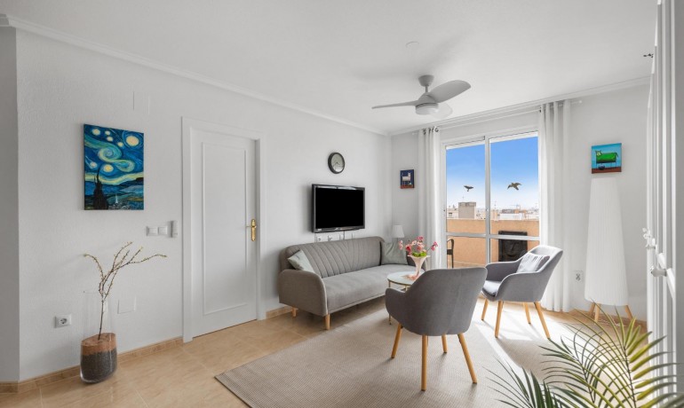 Sale - Apartment / Flat -
Torrevieja* - Estacion de autobuses