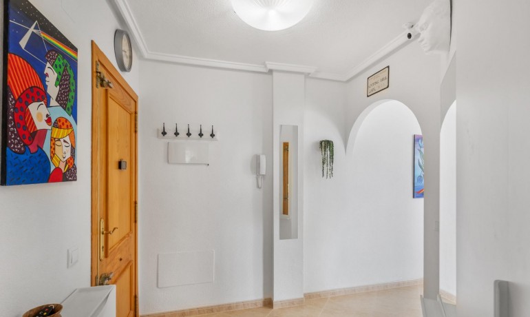 Sale - Apartment / Flat -
Torrevieja* - Estacion de autobuses