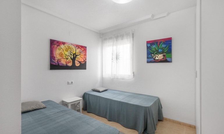 Sale - Apartment / Flat -
Torrevieja* - Estacion de autobuses