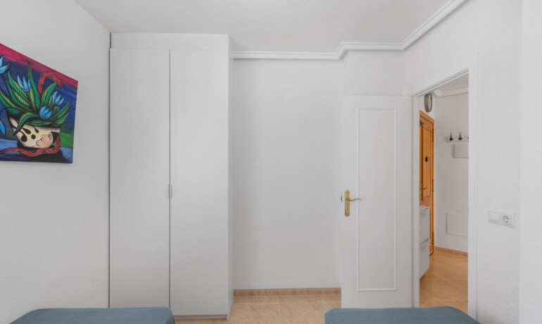 Sale - Apartment / Flat -
Torrevieja* - Estacion de autobuses