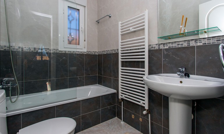 Herverkoop - Villa -
Benimar - Rojales Hills