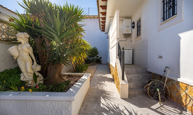 Herverkoop - Villa -
Bigastro - Villas Andrea