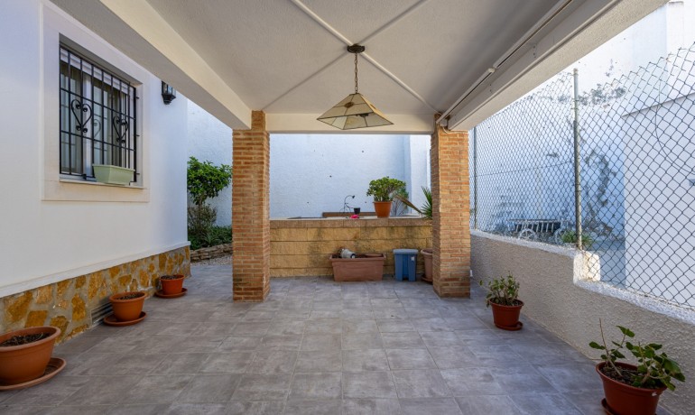 Herverkoop - Villa -
Bigastro - Villas Andrea